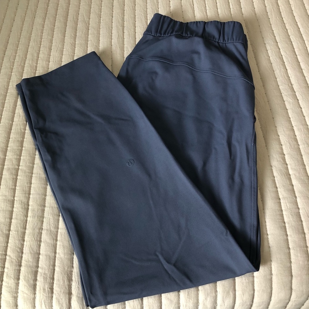 lululemon athletica on the fly pant luxtreme - Picture 2 of 4